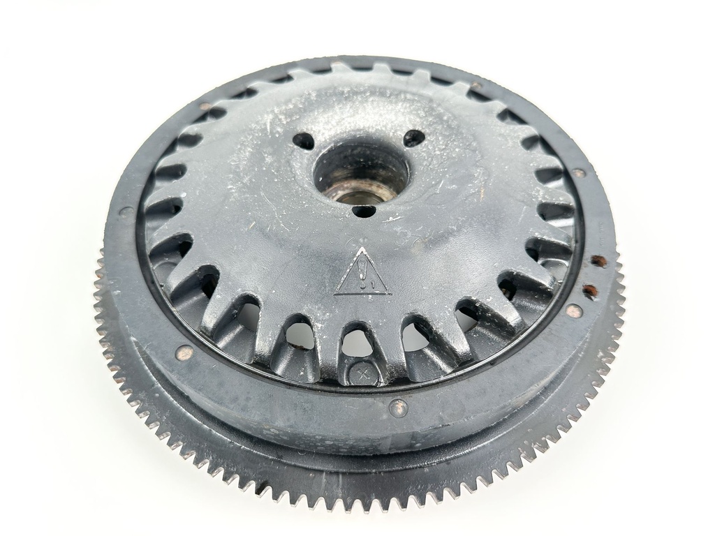 2008 Evinrude 250 HP 2 Stroke Etec Outboard Flywheel 0586924 - Repair