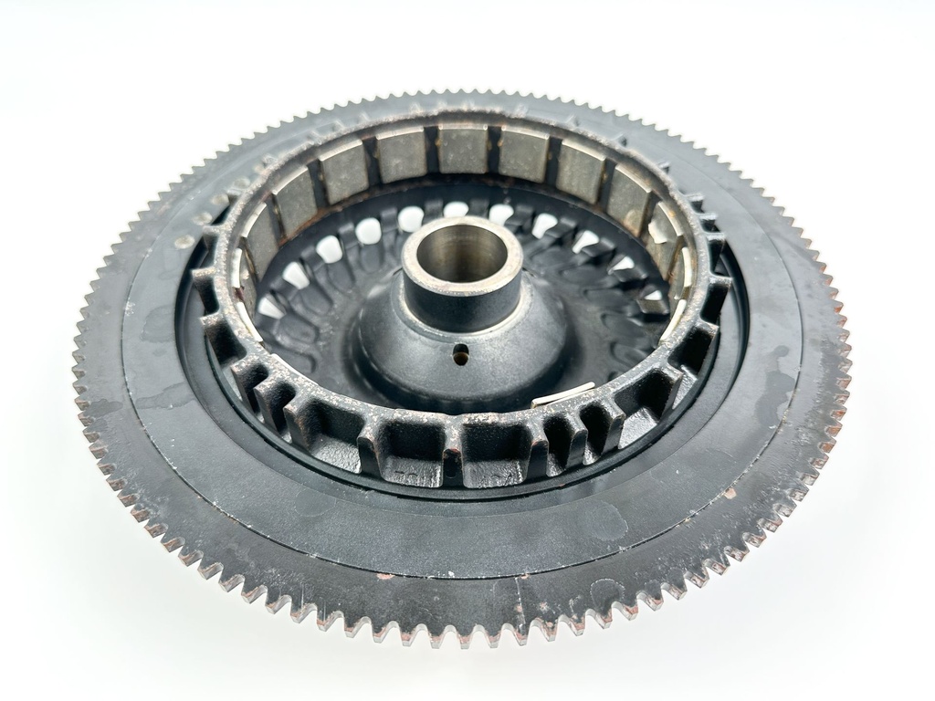 2008 Evinrude 250 HP 2 Stroke Etec Outboard Flywheel 0586924 - Repair