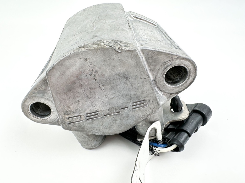 2008 Evinrude 250 HP 2 Stroke Etec Port Side Fuel Injector 5007585 OEM