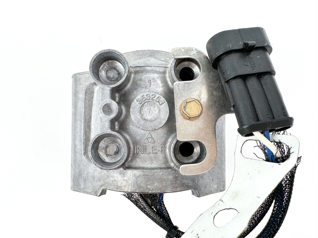 2008 Evinrude 250 HP 2 Stroke Etec Port Side Fuel Injector 5007585 OEM