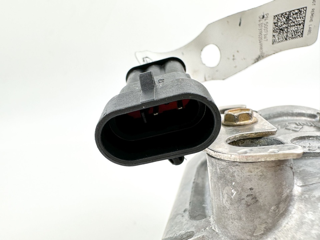 2008 Evinrude 250 HP 2 Stroke Etec Port Side Fuel Injector 5007585 OEM