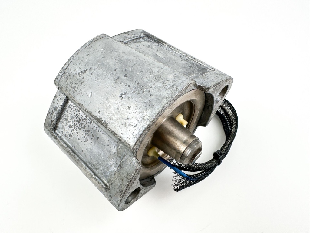 2008 Evinrude 250 HP 2 Stroke Etec Starboard Side Fuel Injector 5007586 OEM