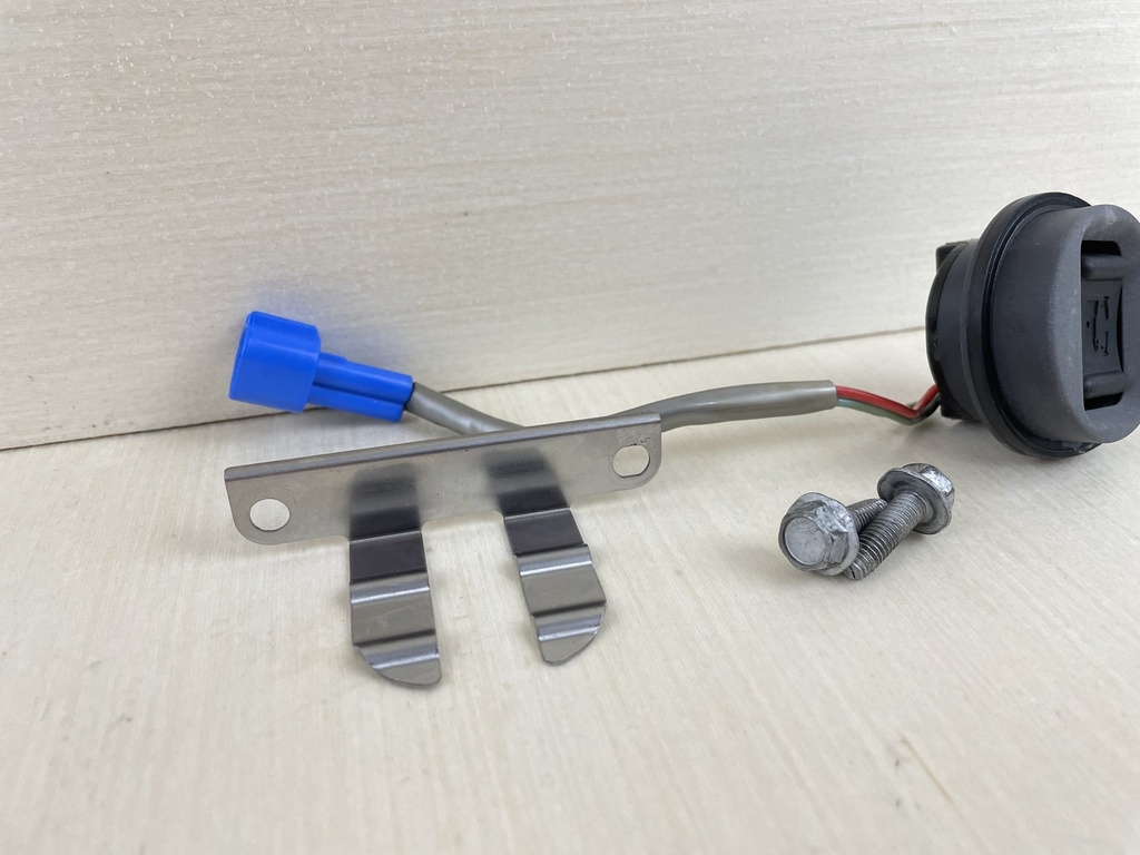 2004 Yamaha 40HP 4 Stroke Outboard Trim Tilt Switch Assembly 63D-82563-10-00  