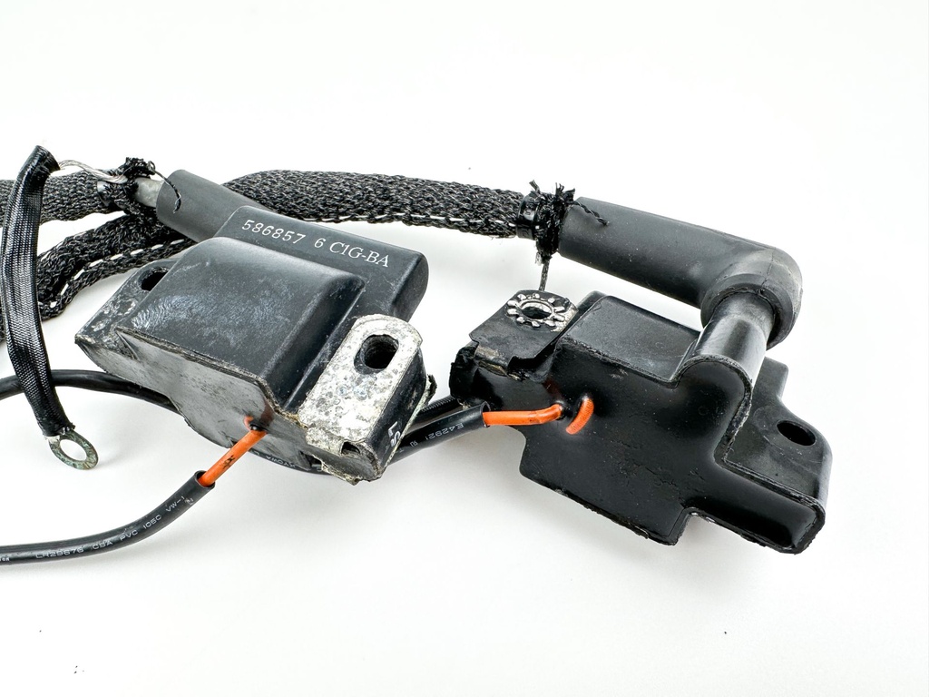2008 Evinrude 250 HP Etec 2 Stroke Outboard Ignition Coil Set 0586857 OEM