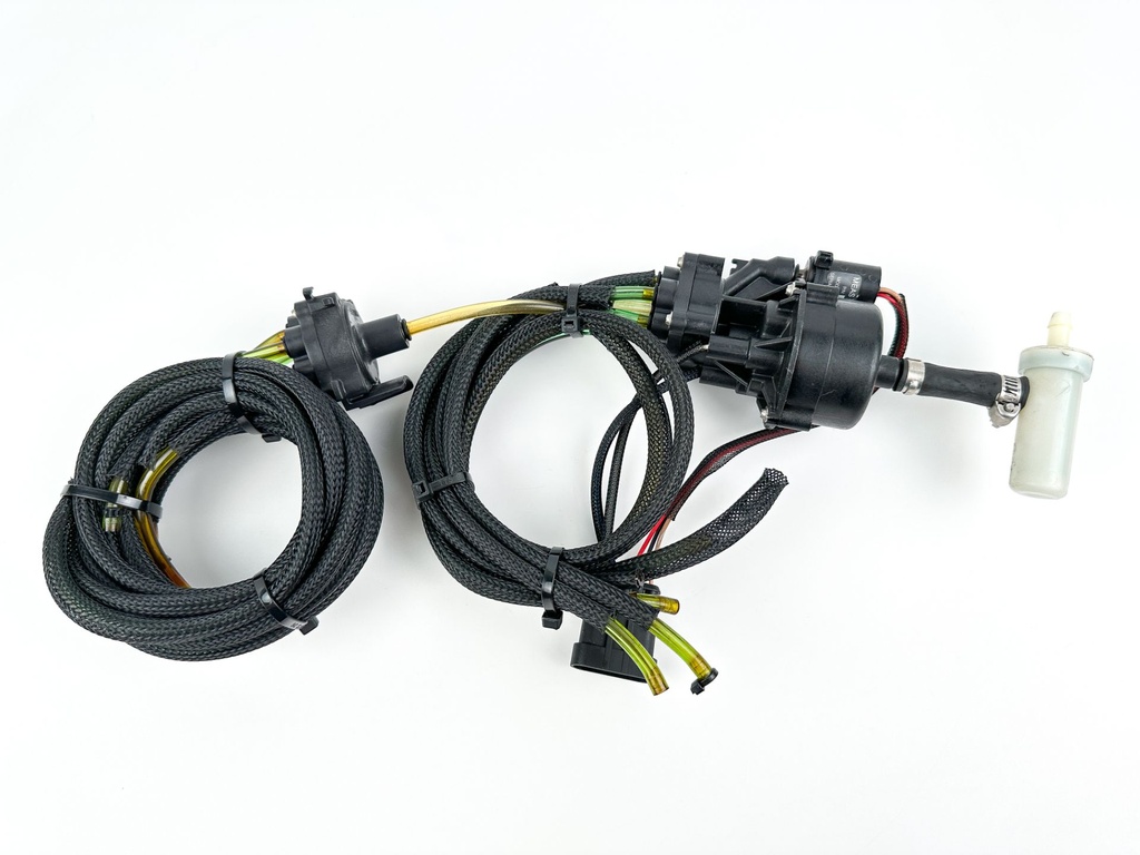 2008 Evinrude 250 HP 2 Stroke Etec Outboard Oil Pump 5007306 OEM