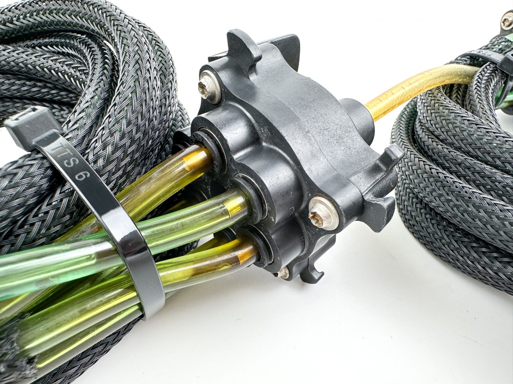 2008 Evinrude 250 HP 2 Stroke Etec Outboard Oil Pump 5007306 OEM