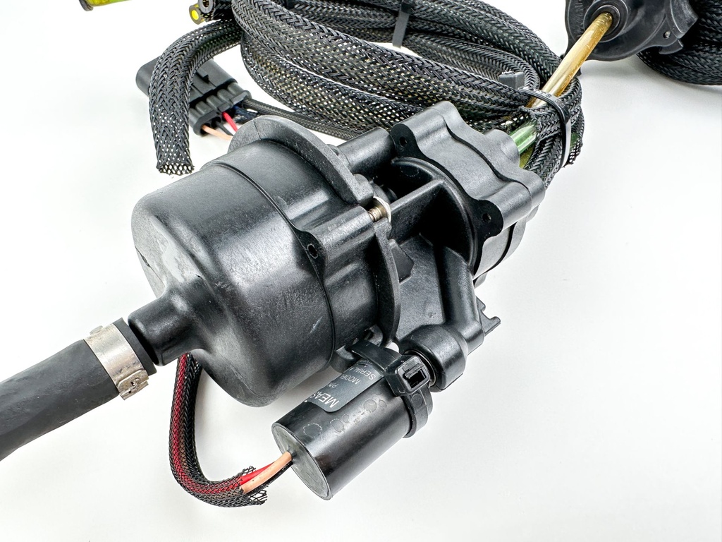 2008 Evinrude 250 HP 2 Stroke Etec Outboard Oil Pump 5007306 OEM