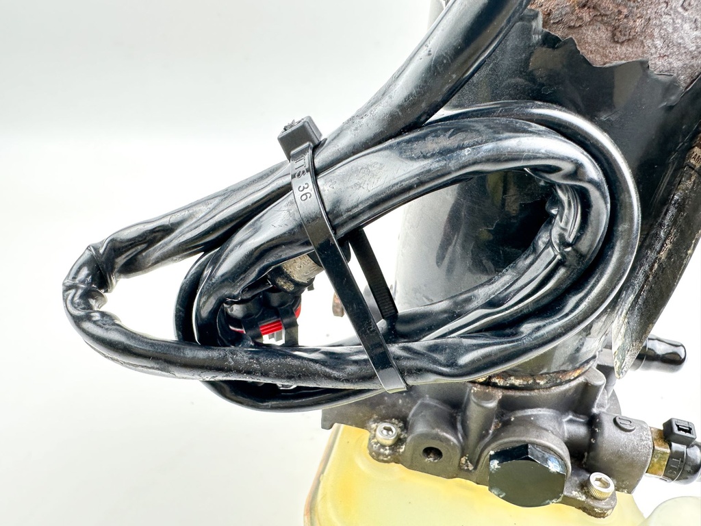 Optimus Outboard SeaStar Hydraulic Steering Pump EP1000