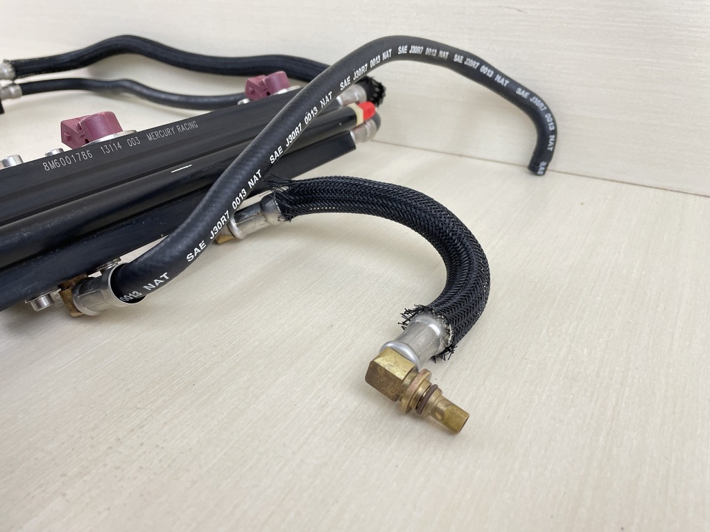 2008 Mercury 225HP ProXs Optimax Fuel Rail Set Complete W/ Injectors 8M0185156