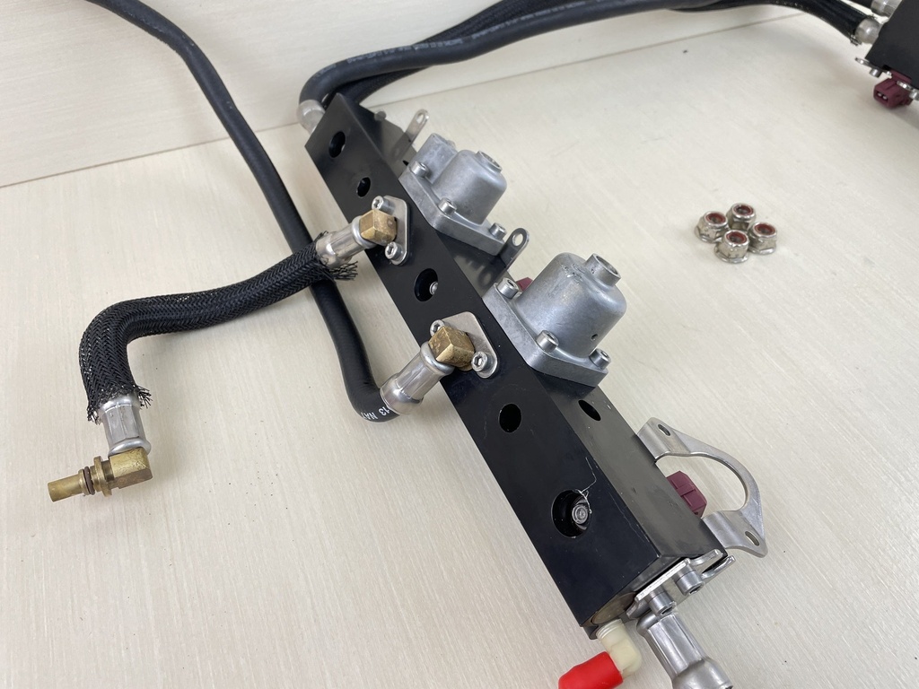 2008 Mercury 225HP ProXs Optimax Fuel Rail Set Complete W/ Injectors 8M0185156