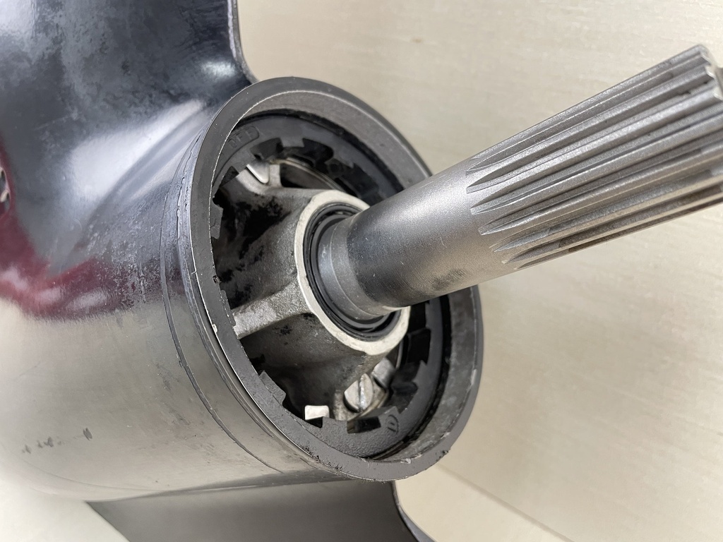 2008 Mercury 225HP ProXs Optimax 25" XL Lower Unit Gear Case RH 842739T15