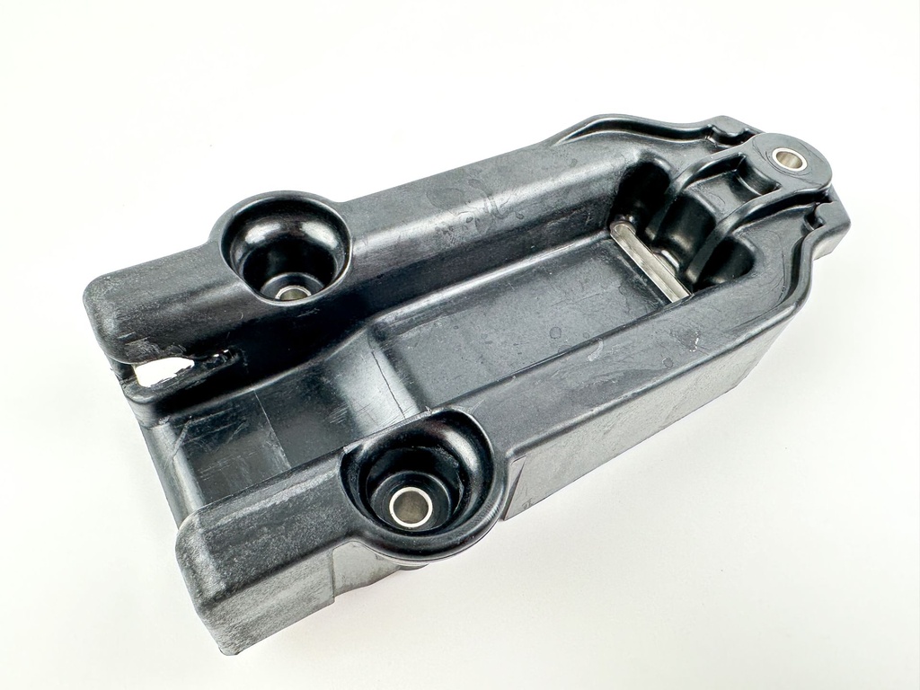 2020 Mercury 90 HP 4 Stroke Outboard Front Lower Cowl Assembly 8M0088281 OEM