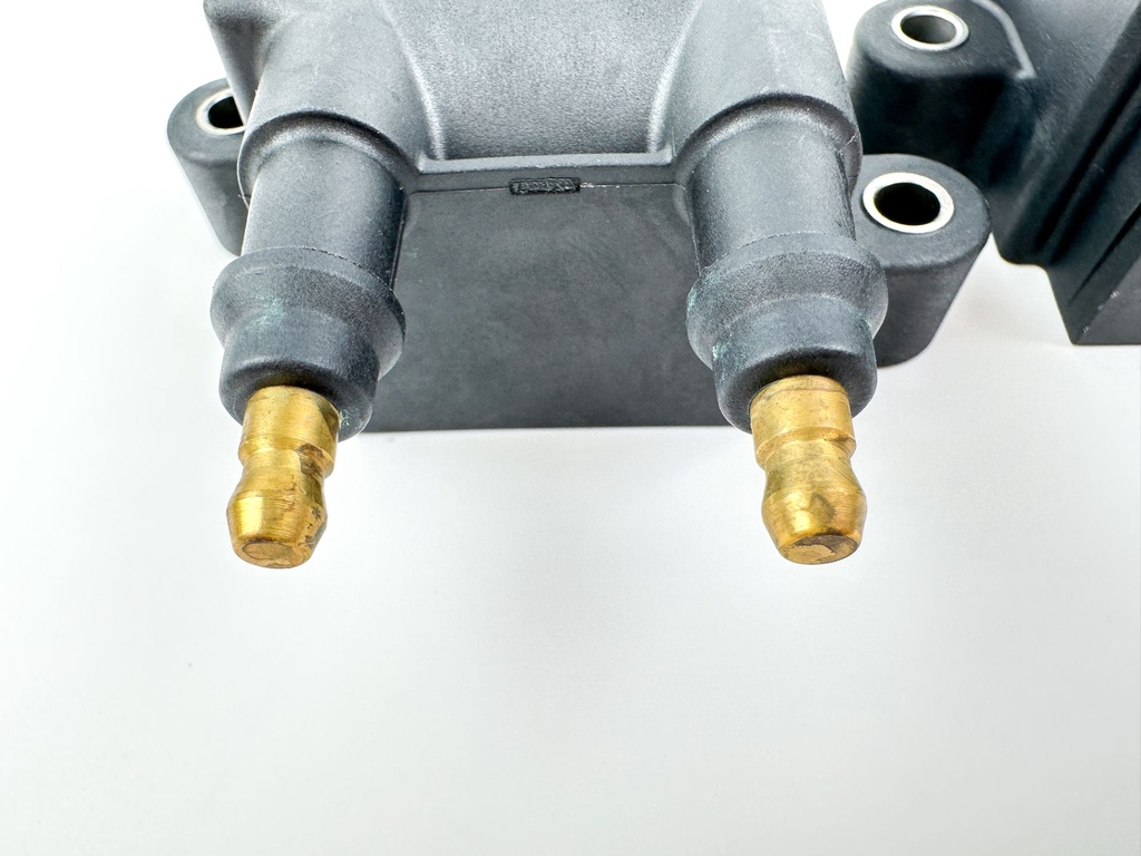 2020 Mercury 90 HP 4 Stroke Outboard Ignition Coil Set 8M0044991 OEM