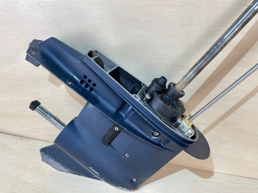 1989 Johnson Evinrude 40HP 20" Shaft Lower Unit Gear Case