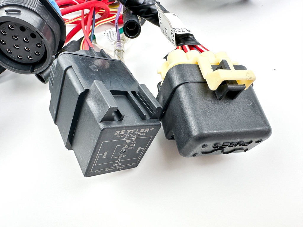 2015 Mercury 90 HP 4 Stroke Outboard Engine Wire Harness 8M0088060 OEM