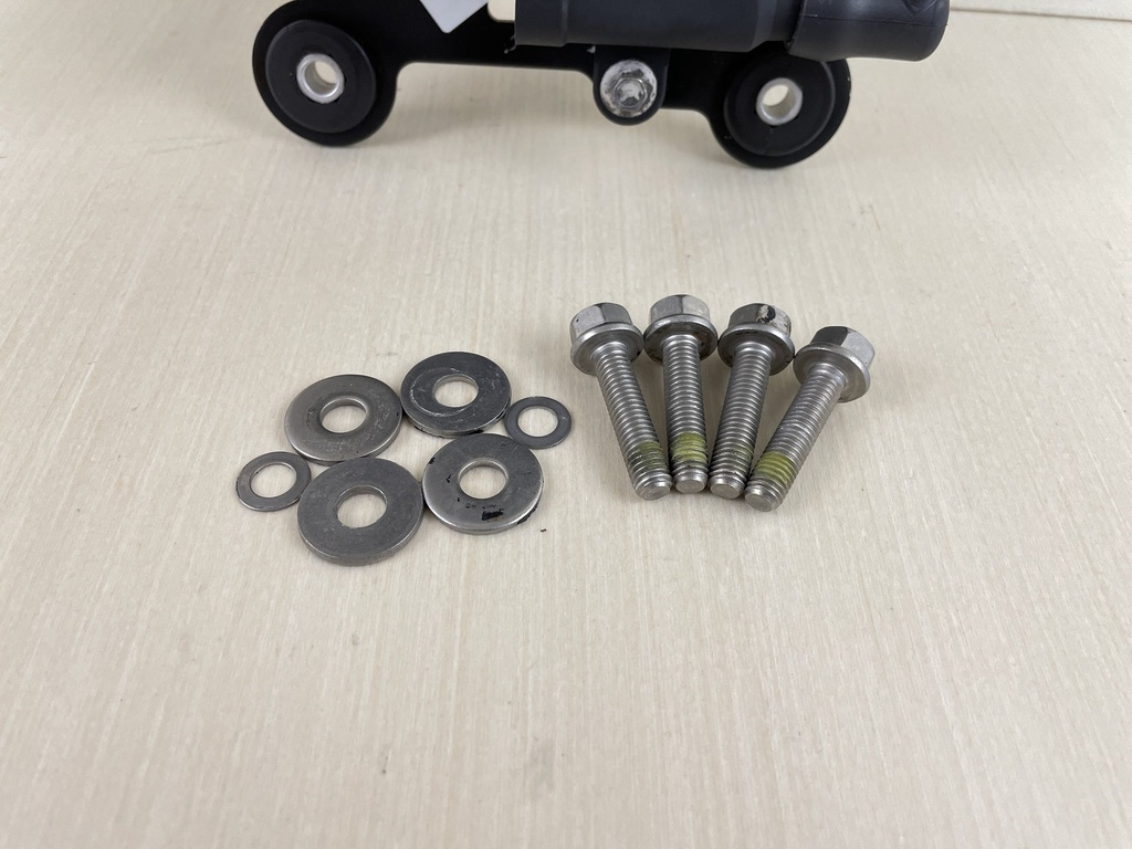 2008 Mercury 225HP ProXs Optimax Ignition Coil Set With Plugs & Plate 8M0077471