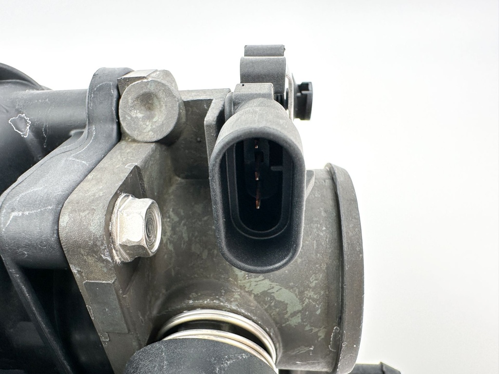 2020 Mercury 90 HP 4 Stroke Outboard Intake Manifold 8M0088065 OEM