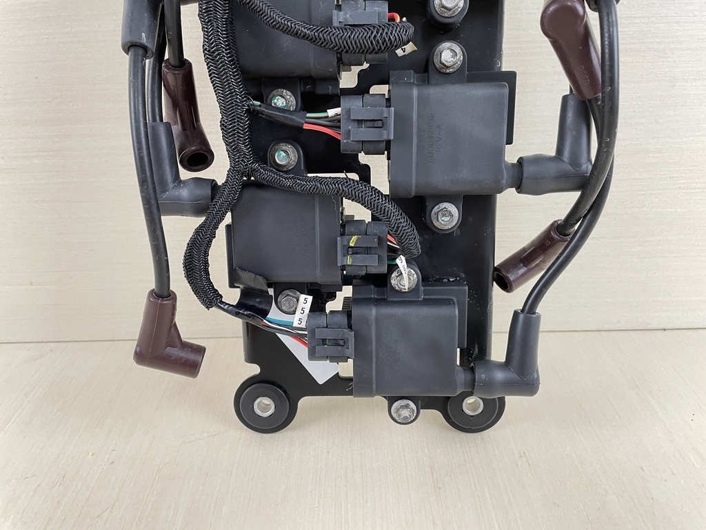 2008 Mercury 225HP ProXs Optimax Ignition Coil Set With Plugs & Plate 8M0077471