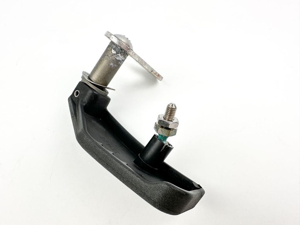 2009 Evinrude 150 HP 2 Stroke Outboard Back Latch Handle 5005709 OEM