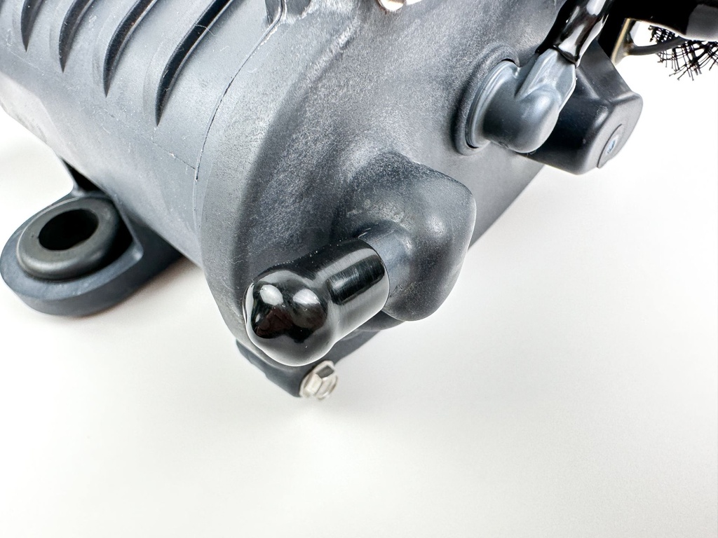 2009 Evinrude 150 HP 2 Stroke Outboard Vapor Separator Tank VST 5010819 OEM