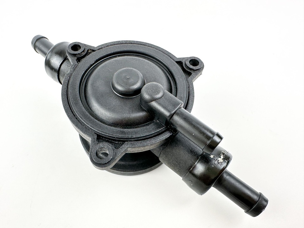 2009 Evinrude 150 HP 2 Stroke Outboard Fuel Lift Pump 5007727 OEM