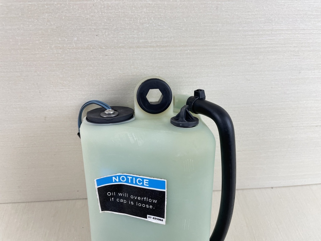 2008 Mercury 225HP ProXs Optimax Oil Tank Reservoir 8M0064075