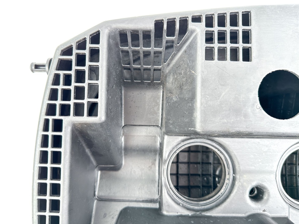 2009 Evinrude 150 HP 2 Stroke Outboard Intake Air Silencer Assembly 5007623 OEM