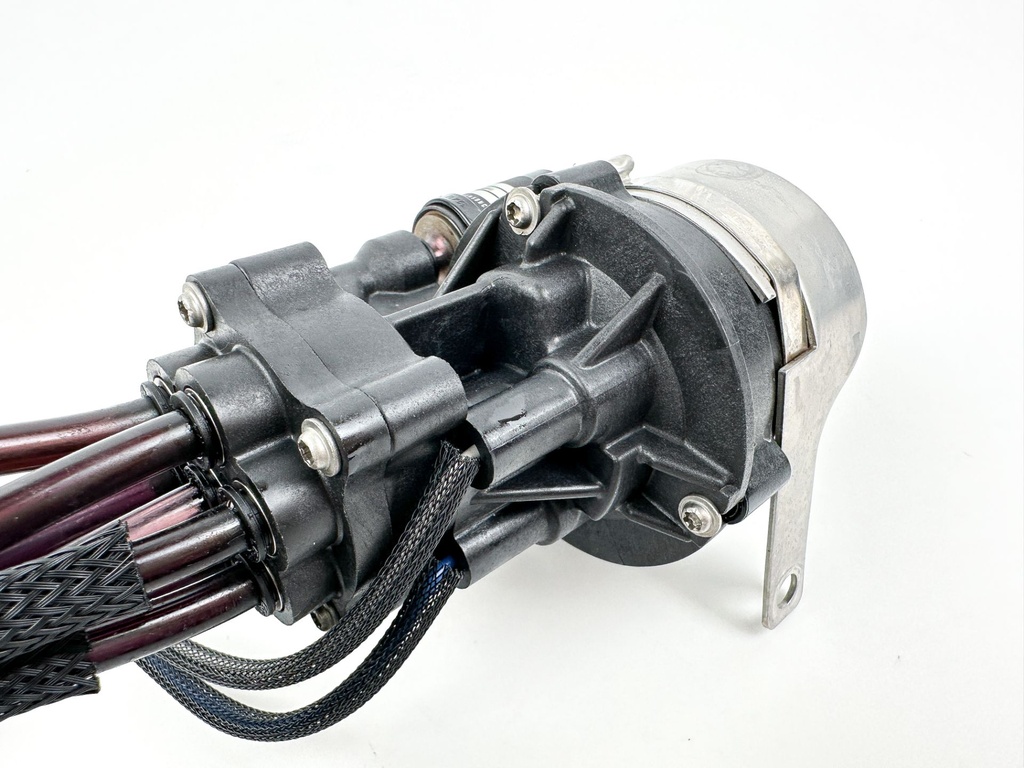 2009 Evinrude 150 HP 2 Stroke Outboard Oil Pump 5007849 OEM