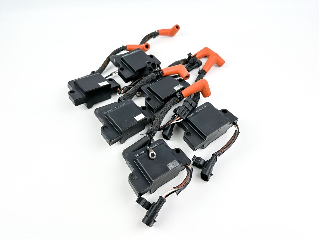 2009 Evinrude 150 HP 2 Stroke Outboard Ignition Coil Set 0586980 OEM