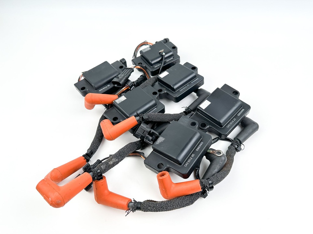 2009 Evinrude 150 HP 2 Stroke Outboard Ignition Coil Set 0586980 OEM