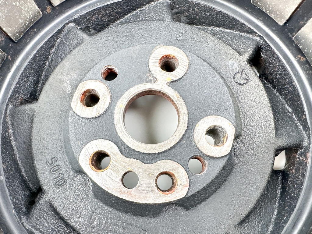 2009 Evinrude 150 HP 2 Stroke Outboard Flywheel 5007033 OEM