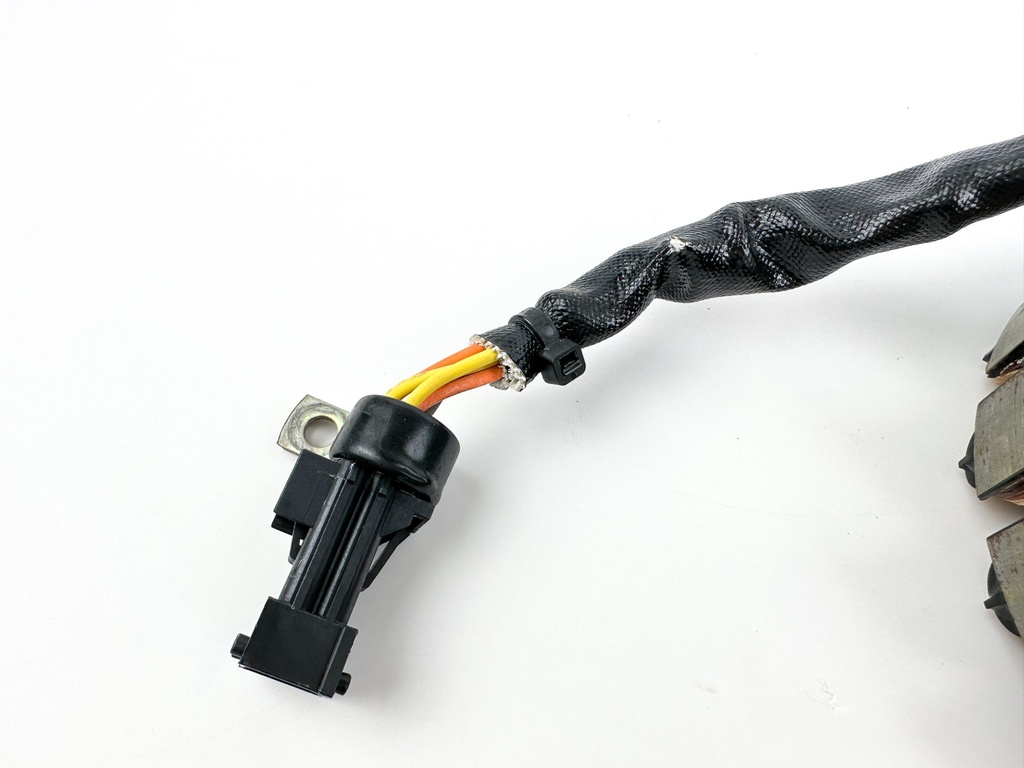 2009 Evinrude 150 HP 2 Stroke Outboard Stator Assembly 0586948 OEM