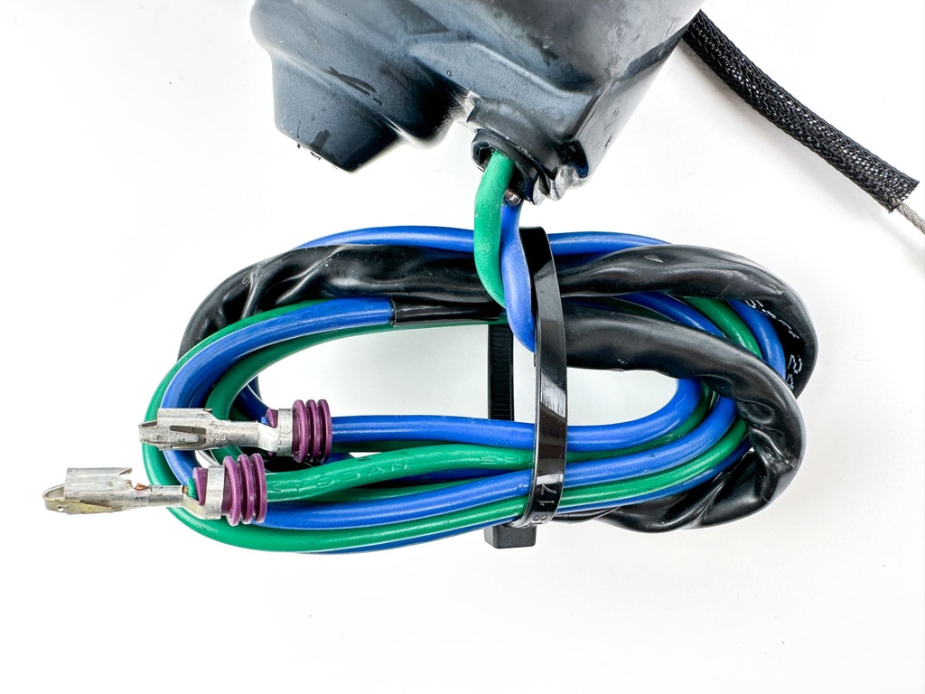 2009 Evinrude 150 HP 2 Stroke Outboard Power Trim Tilt Unit 5005113 OEM