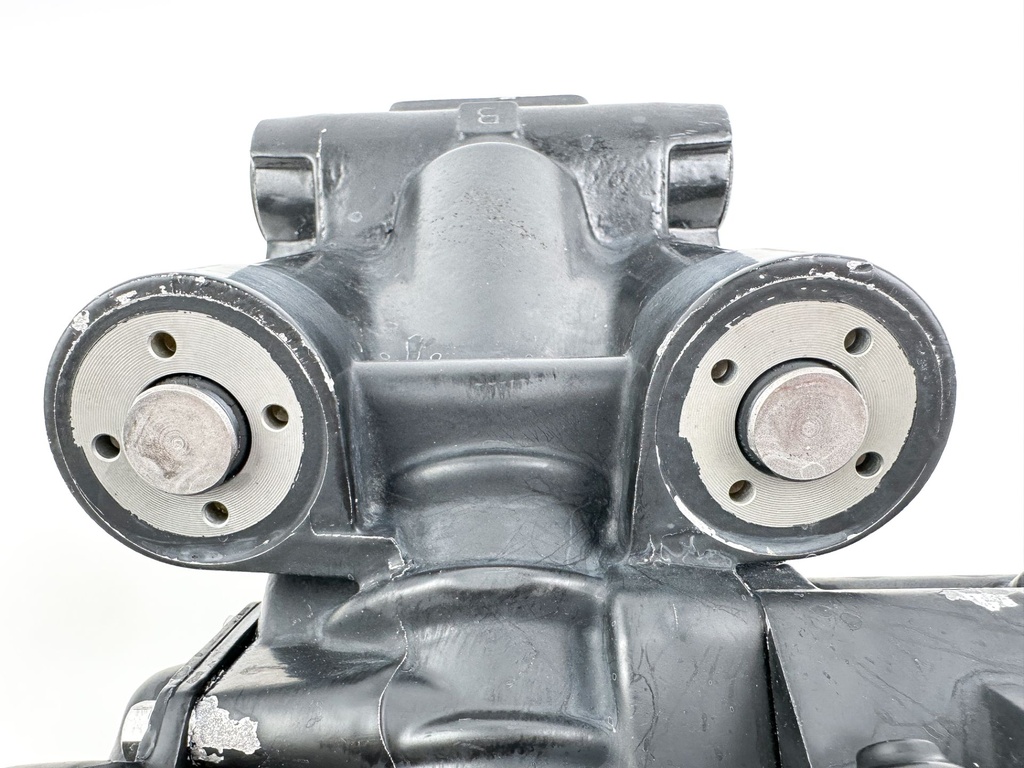 2009 Evinrude 150 HP 2 Stroke Outboard Power Trim Tilt Unit 5005113 OEM