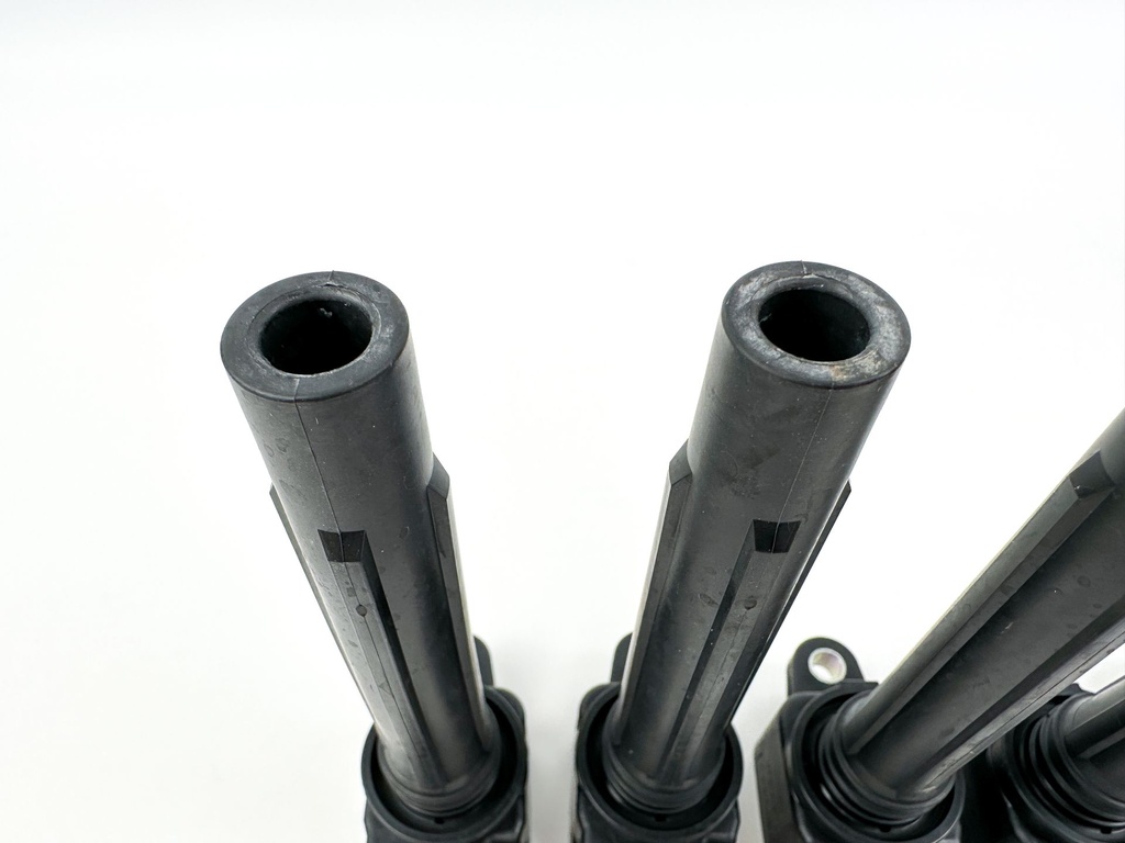 2015 Yamaha 250 HP 4 Stroke Outboard Ignition Coil Set 6CB-82310-00-00 OEM