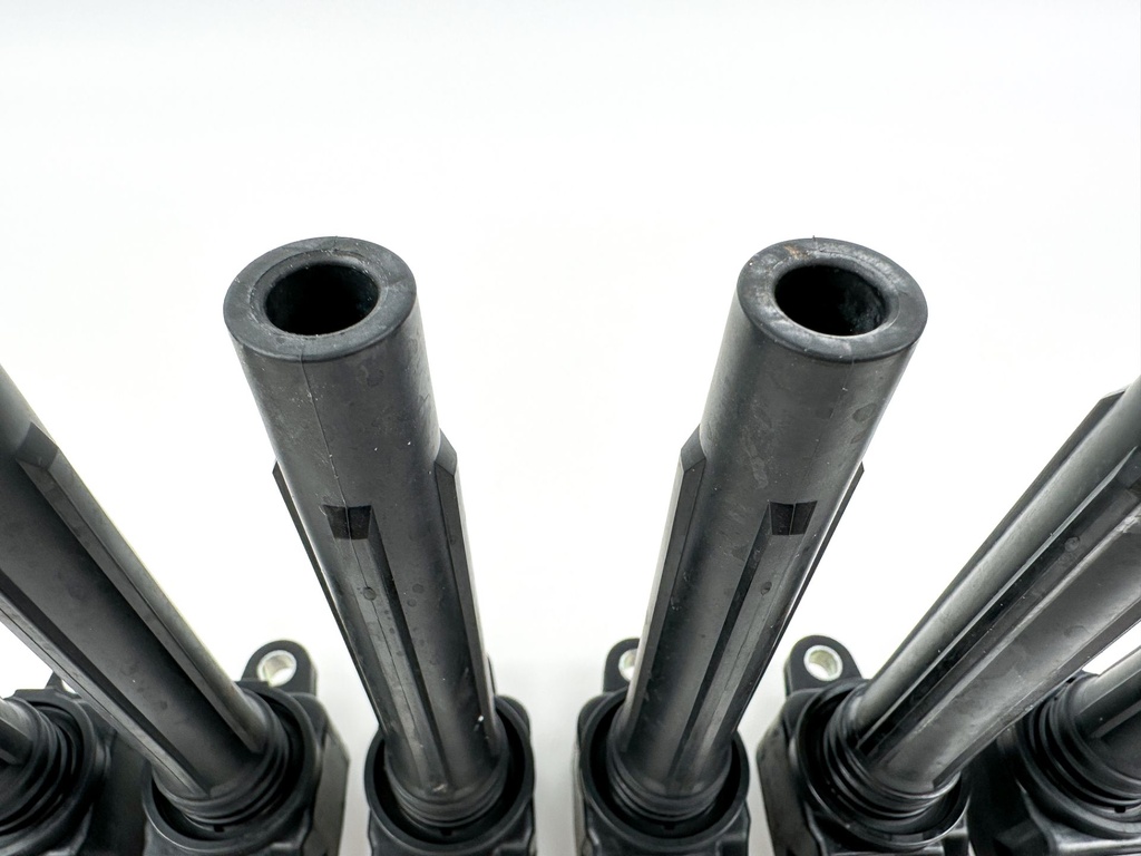 2015 Yamaha 250 HP 4 Stroke Outboard Ignition Coil Set 6CB-82310-00-00 OEM