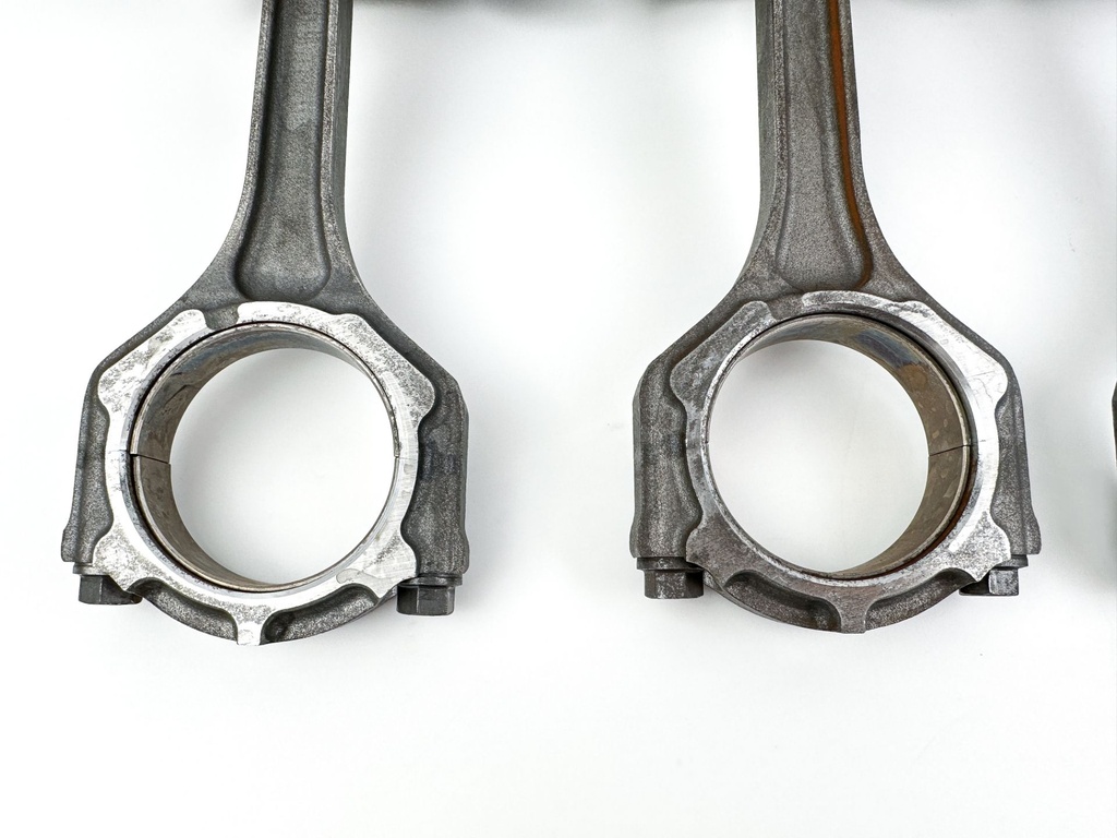 2015 Yamaha 250 HP 4 Stroke Outboard Piston & Connecting Rod Set 6CB-W1165-00-00 OEM