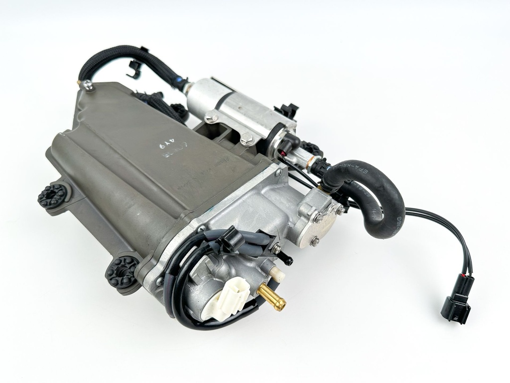 2015 Yamaha 250 HP 4 Stroke Outboard VST Float Chamber Assembly 6CB-14180-10-00 Cleaned