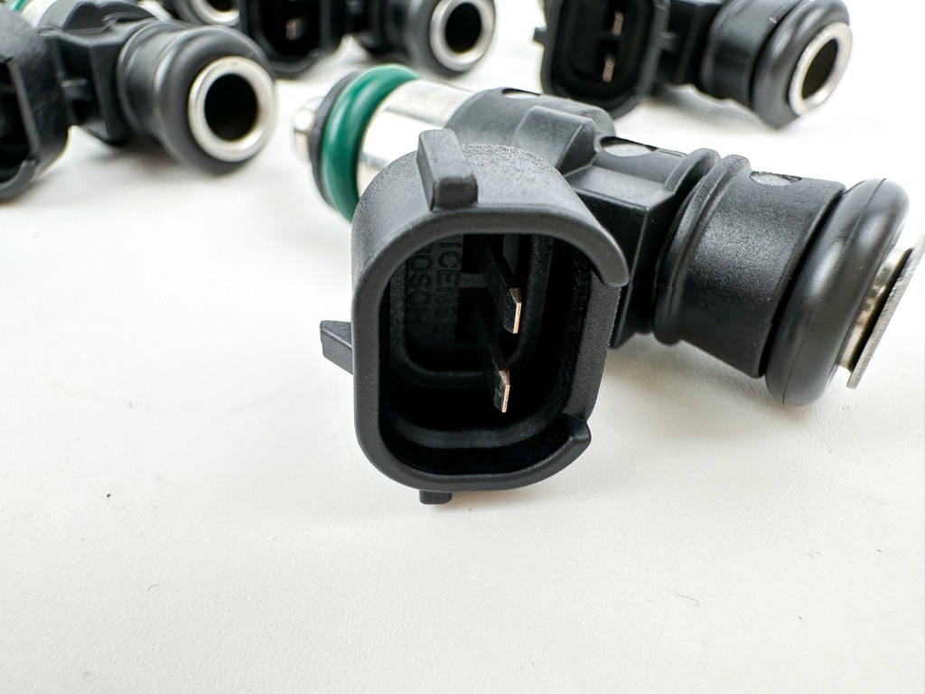 2015 Yamaha 250 HP 4 Stroke Outboard Fuel Injector Set 6AW-13761-00-00 Cleaned