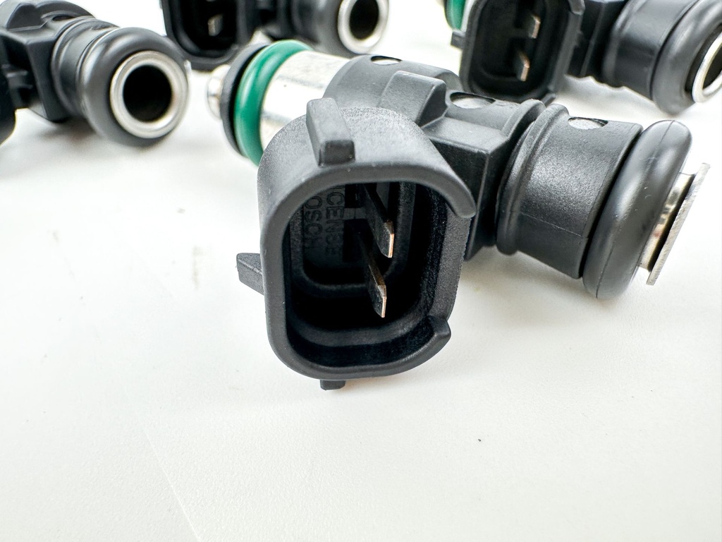 2015 Yamaha 250 HP 4 Stroke Outboard Fuel Injector Set 6AW-13761-00-00 Cleaned