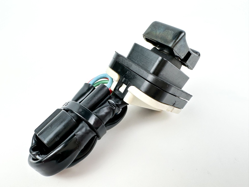2015 Yamaha 250 HP 4 Stroke Outboard Trim Switch 6BR-82563-01-00 OEM