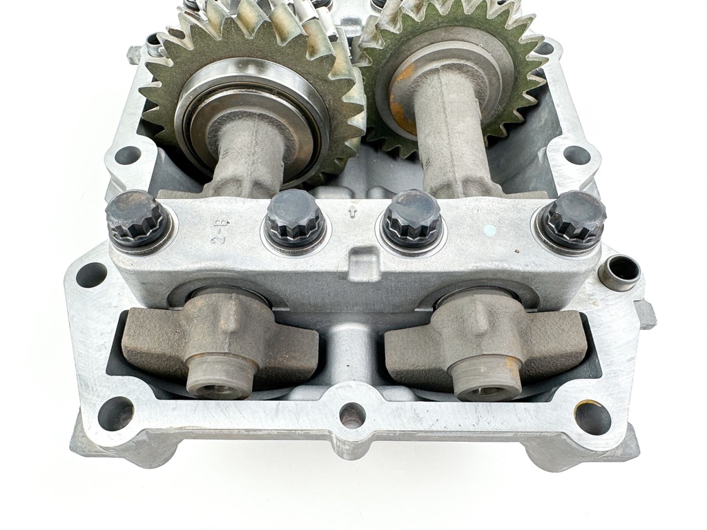 2019 Yamaha 150 HP 4 Stroke Outboard Balancer Assembly 63P-11500-04-00 OEM