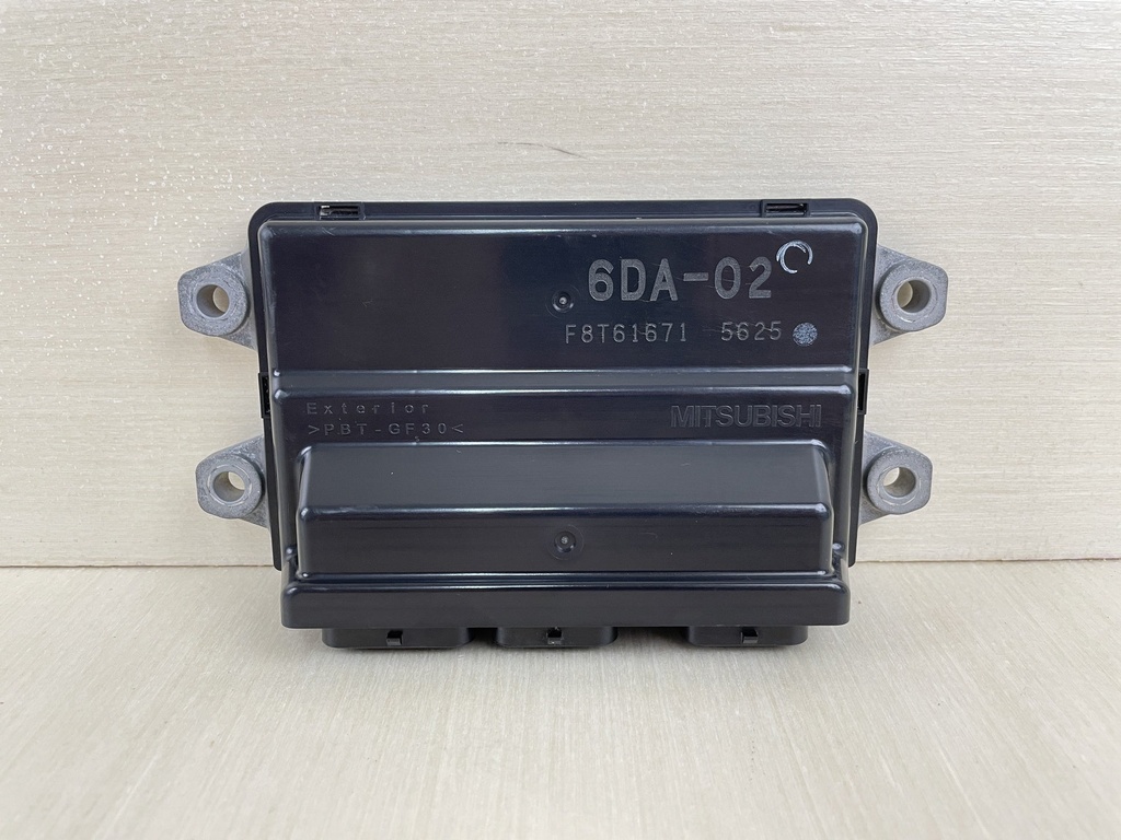 2015 Yamaha 200HP F200 4 Stroke Outboard Engine Control Unit ECU 6DA-8591A-02-00