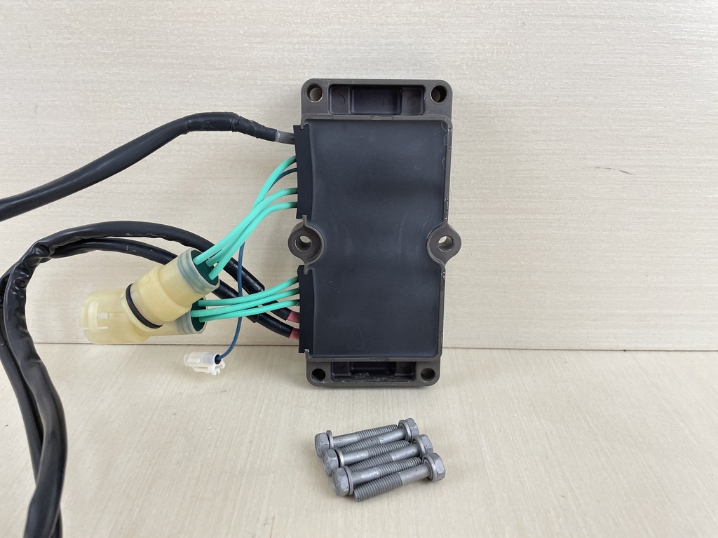 2015 Yamaha 200HP F200 4 Stroke Outboard Rectifier & Regulator Assembly 6DA-81960-00-00