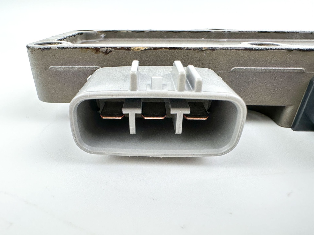 2019 Yamaha 150 HP 4 Stroke Outboard Rectifier & Regulator 63P-81960-02-00 OEM