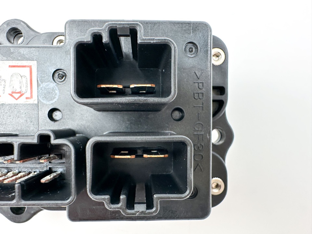 2019 Yamaha 150 HP 4 Stroke Outboard Fuse Box 63P-82170-02-00 OEM