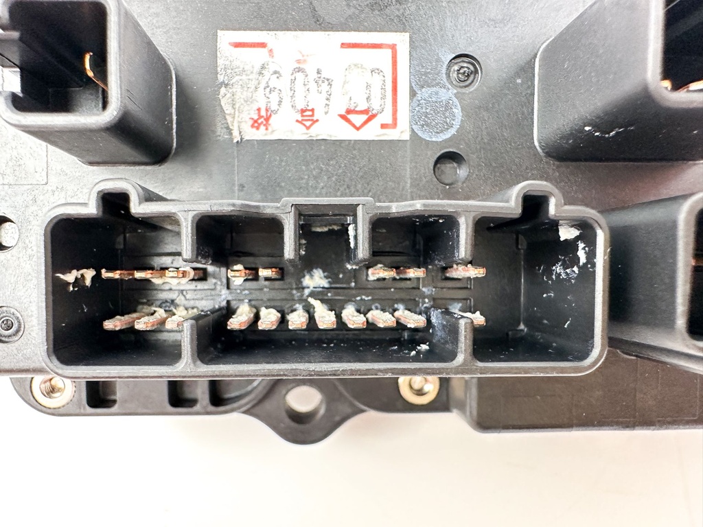 2019 Yamaha 150 HP 4 Stroke Outboard Fuse Box 63P-82170-02-00 OEM