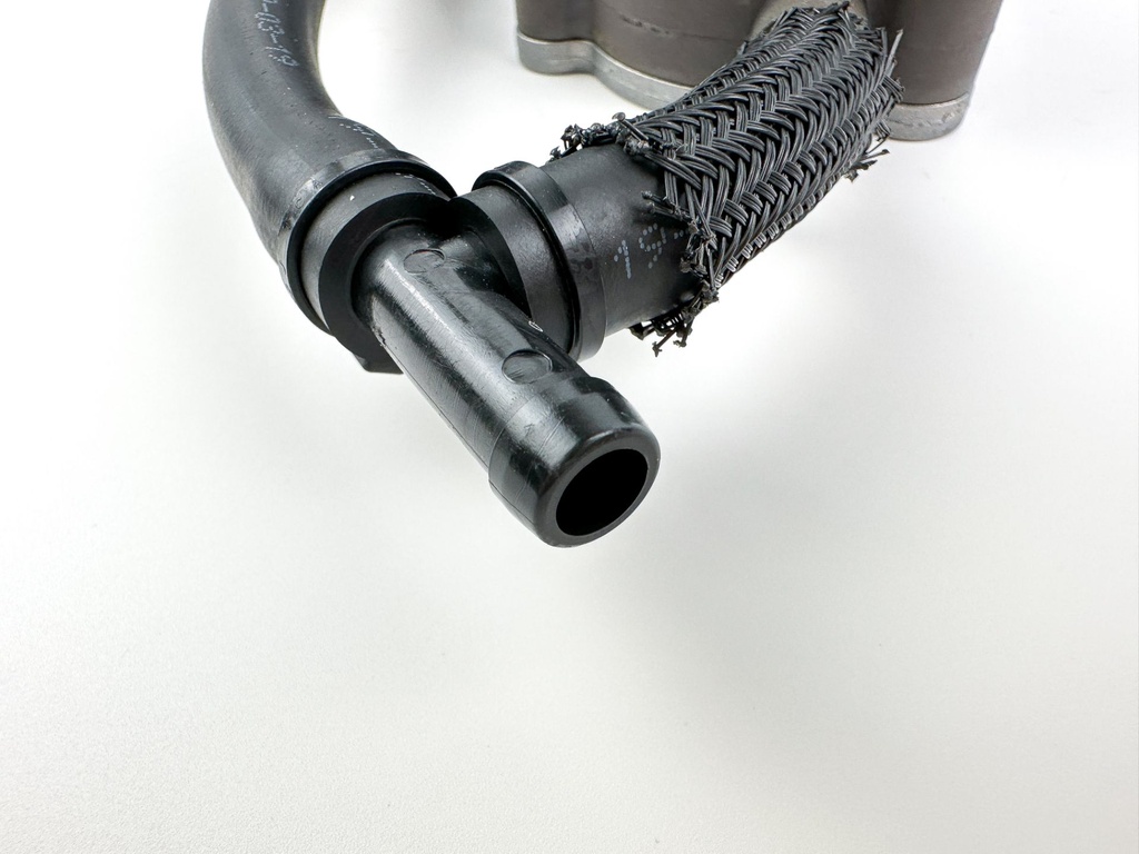 2019 Yamaha 150 HP 4 Stroke Outboard Fuel Pump 63P-24410-20-00 OEM