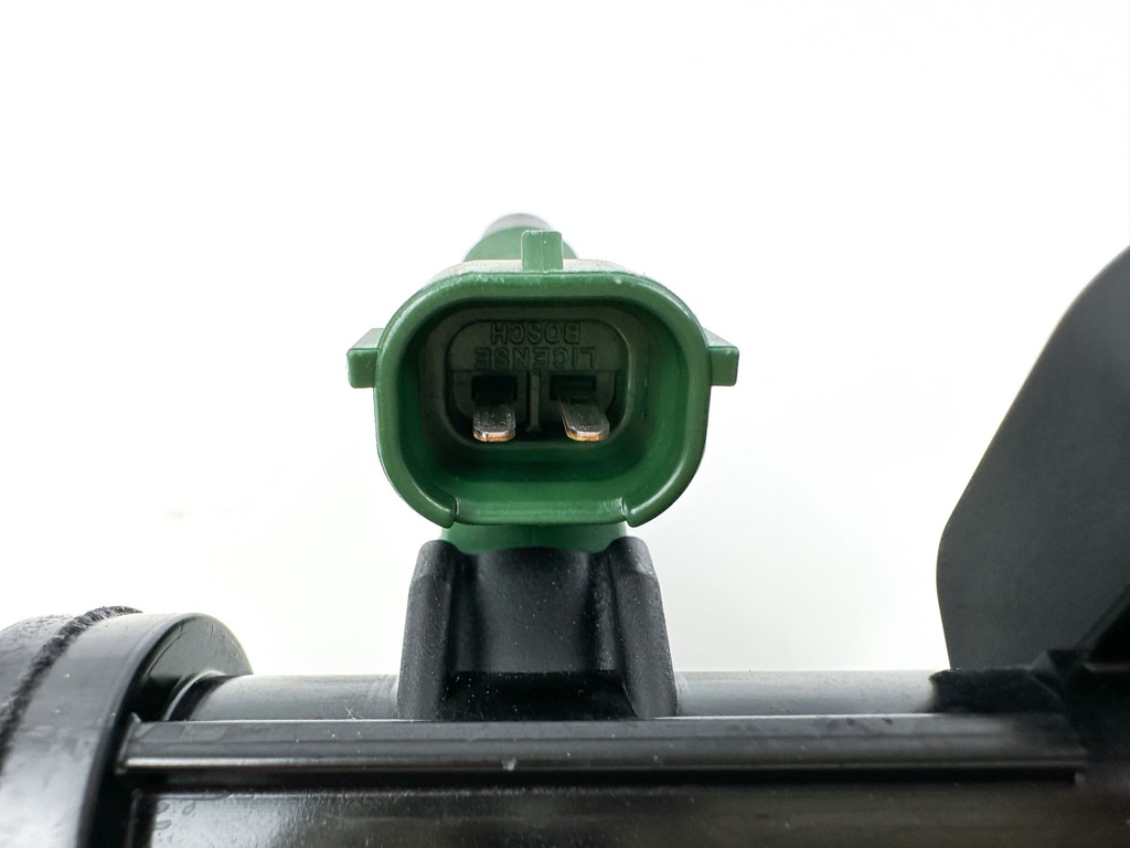 2019 Yamaha 150 HP 4 Stroke Outboard Fuel Injector Set W/ Rail 63P-13761-01-00 Cleaned