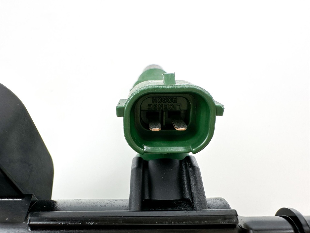 2019 Yamaha 150 HP 4 Stroke Outboard Fuel Injector Set W/ Rail 63P-13761-01-00 Cleaned